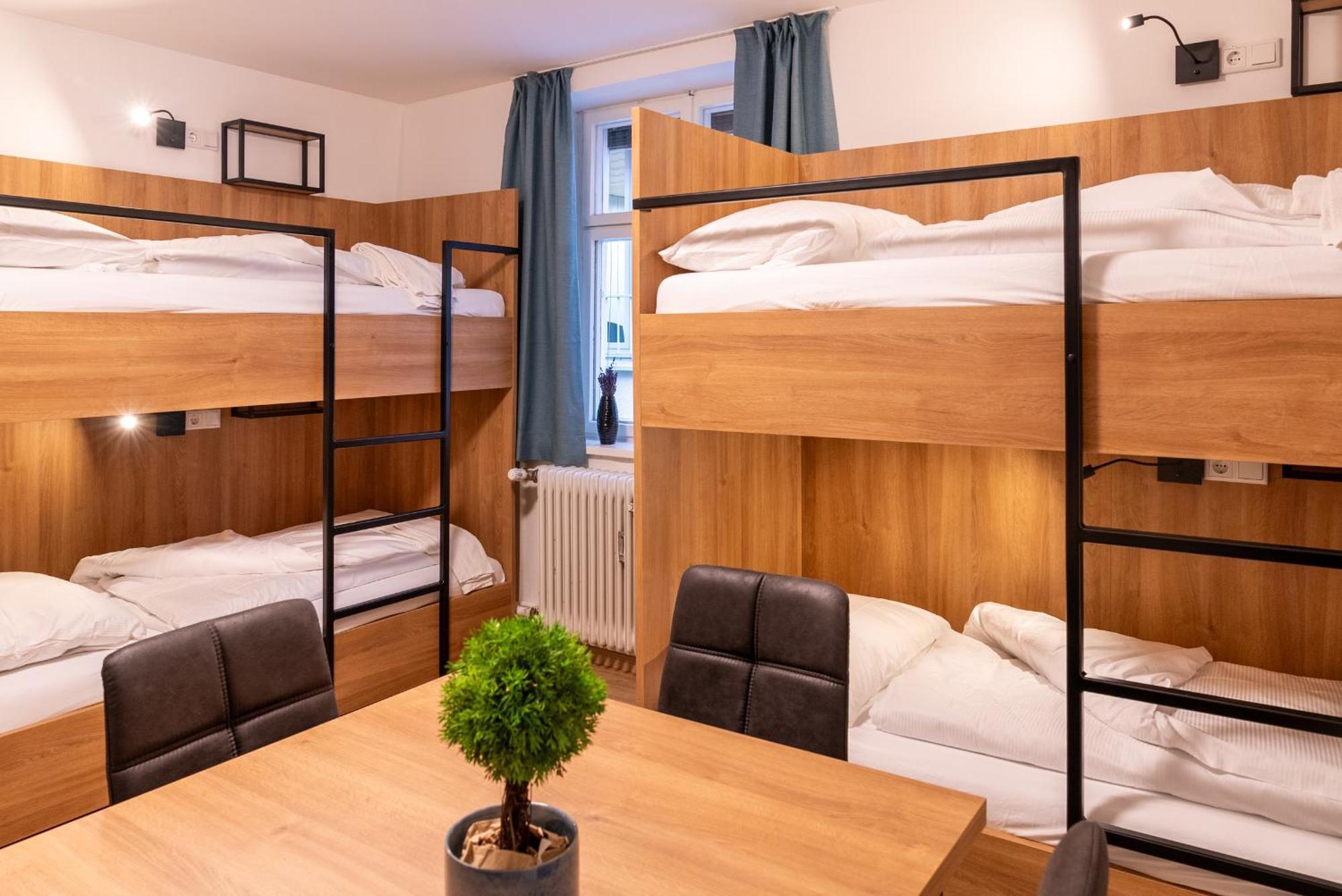 Brauhaus-Hotel Koenig Von Flandern เอาก์สเบิร์ก ภายนอก รูปภาพ